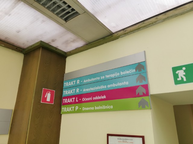 Notranja usmerjevalna tabla za trakte — Reklama Celje
