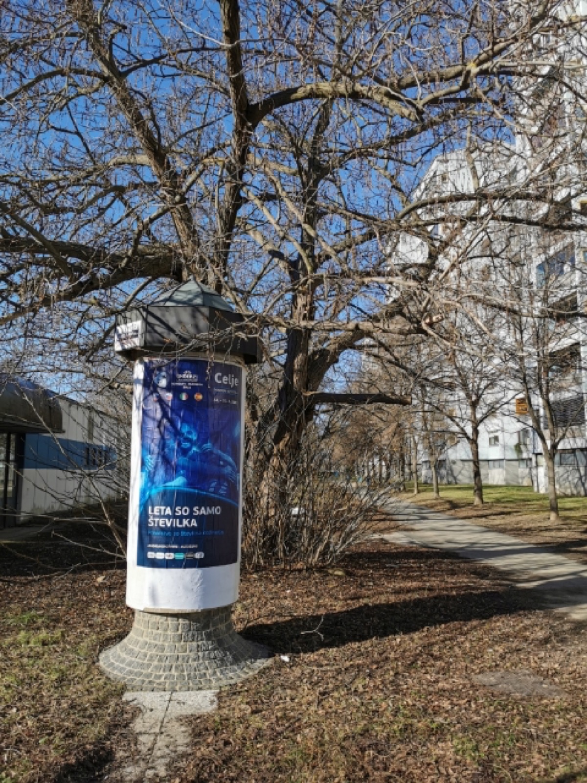 Plakatni stebri